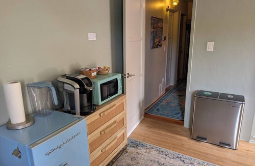 El Cajon House | Sunny quiet 2BR suite—private entry, pet-friendly