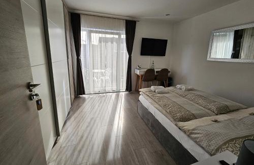 Duerrwangen House | Sunny room 1