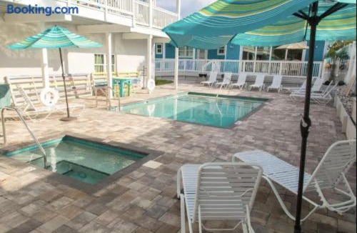 Downtown Dunedin Apartment | Sunny Side Cottages