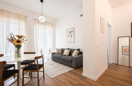 Quartiere XXIV Don Bosco Apartment | Sunny Spacious apartment for 6 guests