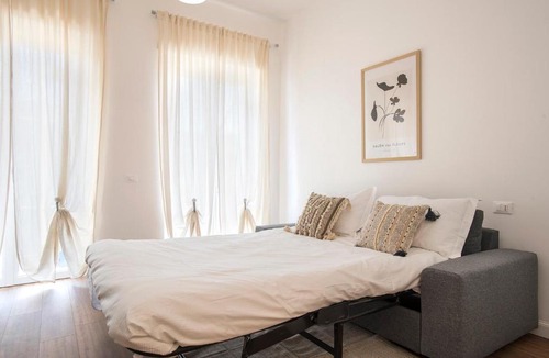 Quartiere XXIV Don Bosco Apartment | Sunny Spacious apartment for 6 guests