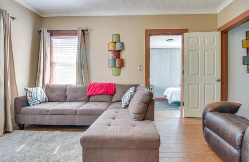 Dayton House | Sunny + Spacious Dayton Condo ~ 1 Mi to Downtown!
