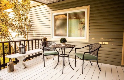 Freestone House | Sunny Spacious Wine Country Retreat 2BD 2BA