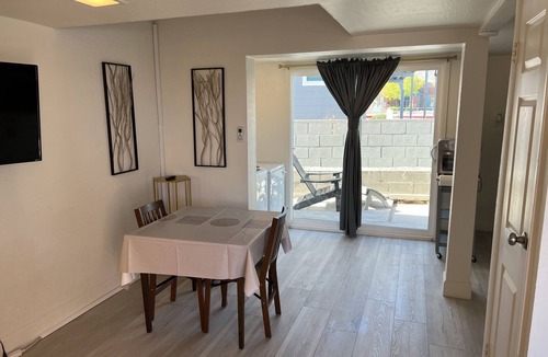 Townsite Apartment | Sunny Studio near Water Street - Unit B