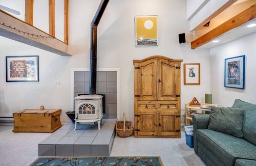 Bear Valley Condo | Sunny Studio Ski Loft - Creekside #103 by Bear Valley Vacation Rentals