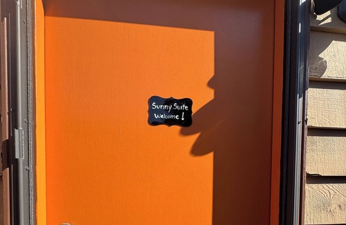 Des Moines Apartment | Sunny Suite Studio, private entrance & bathroom, near Seattle & SeaTac Airport.