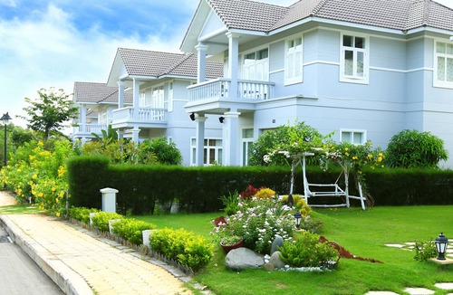 Phu Hai Beach Villa | Sunny Tropical Villa