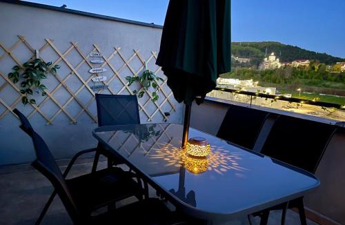 Floresti Apartment | Sunny View 2BR Apartment with Terrace - near VIVO and Amethyst