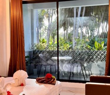 Thoddoo Hotel | Sunnyside Inn Thoddoo