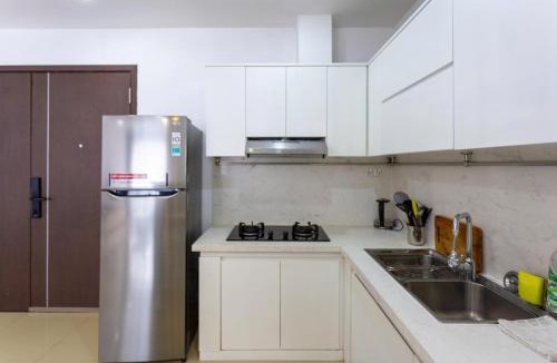 Tan Qui Dong Apartment | Sunrise City 1 phòng ngủ view hồ bơi