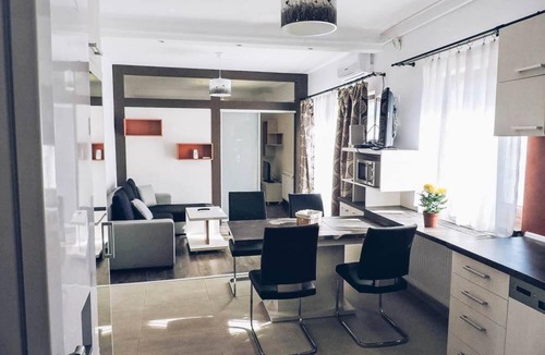 Cluj-Napoca Apartment | Sunrise Floor