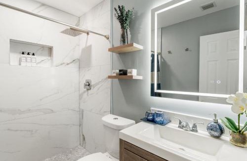 Survey Creek House | Sunrise Getaway