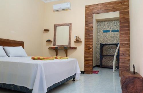 Lovina Bed & Breakfast | Sunrise Lodge & Lounge