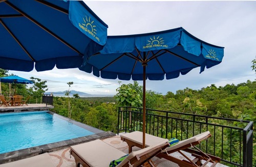 Penida Island House | Sunrise Penida Hill (Deluxe Hut Bungalow with Pool that also overlook the Hill)