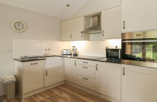 Long Sutton Cottage | Sunrise Stable