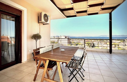 Nea Makri Apartment | Sunrise Studio with unhindered view to the sea.
