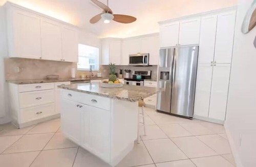 Fort Pierce Shores House | Sunrise Views & Beach Access | BBQ + Free Parking