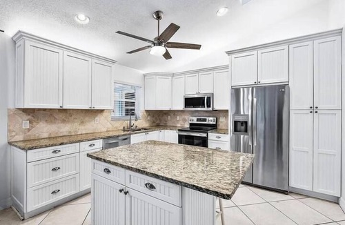 Fort Pierce Shores House | Sunrise Views & Beach Access | BBQ + Free Parking