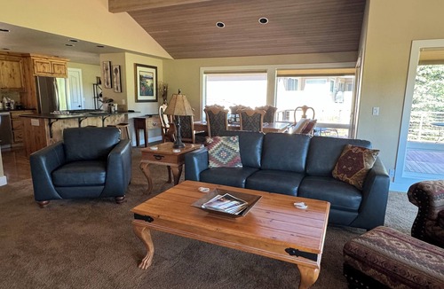 Sunriver House | Sunriver House - SHARC Passes, Mt Batch, Desch River, Tennis, Bike Paths an more