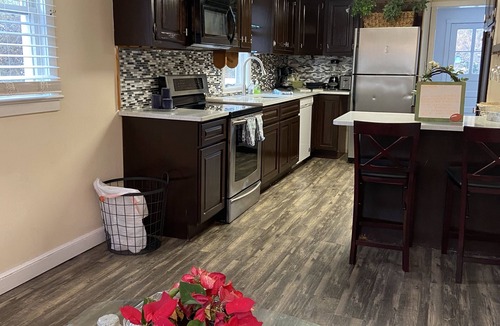 Locust Valley House | 🌸🌼SUNSATIONAL Locust Valley Village Charmer🏖🎊HIGH SPEED INTERNET!💫