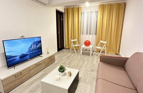 Vitan Apartment | Sunset Apartment - Central Apt with Rooftop Garden