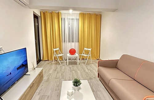 Vitan Apartment | Sunset Apartment - Central Apt with Rooftop Garden