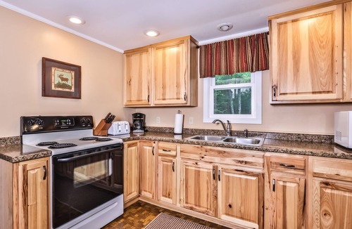 St Germain House | Sunset Bay - Hiller Vacation Homes - Little Saint Lake