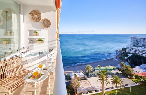 Torremolinos Apartment | SUNSET BEACH Charming apartment with jacuzzi