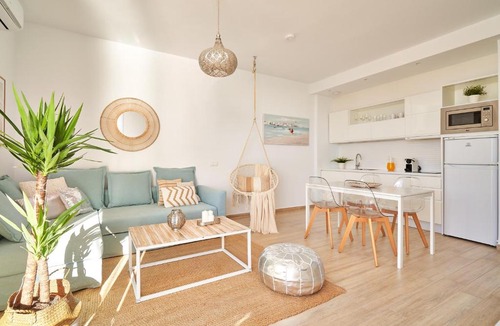 Torremolinos Apartment | SUNSET BEACH Charming apartment with jacuzzi