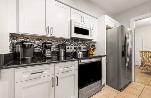 Bay Esplanade House | Sunset Beach House, 3 Bedrooms, Private Pool