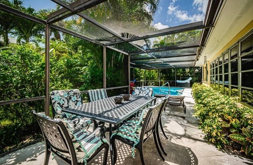Bay Esplanade House | Sunset Beach House, 3 Bedrooms, Private Pool