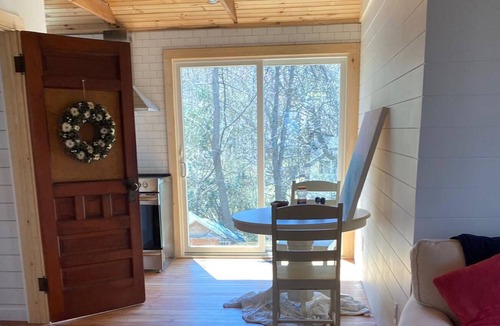 Baiting Hollow Cottage | Sunset Beach House:Amazing views,Secluded,Private Beach Cottage!