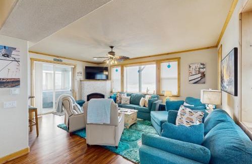 Gold Beach House | Sunset Beach House