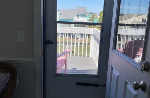 Sunset Beach House | Sunset Beach island home - canal front! Close to beach!