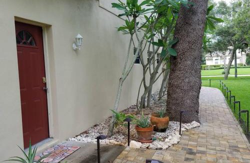 Tarpon Springs Apartment | Sunset Beach Overlook
