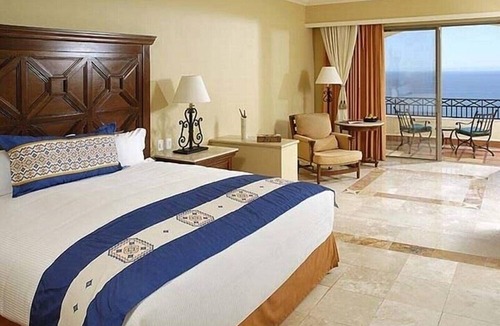 Paraiso Escondido Resort | Sunset Beach Presidential Suite. Charming 2-bedroom resort Cabo San Lucas