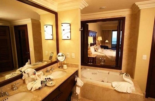 Paraiso Escondido Resort | Sunset Beach Presidential Suite. Charming 2-bedroom resort Cabo San Lucas