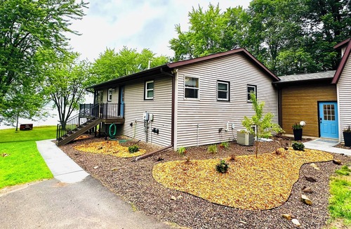 Barron County Cabin | Sunset Cabin on Lower Turtle Lake - 10 Guests/6Beds - Dogs Allowed