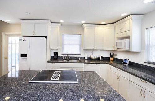 Captiva House | Sunset Captiva 38 - Short walk to beach, pool, dock in Village area of Island