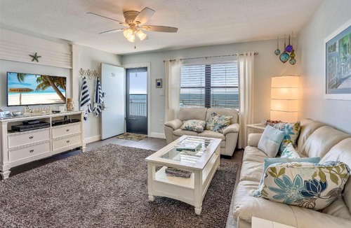 Sunset Beach House | Sunset Chateau 511