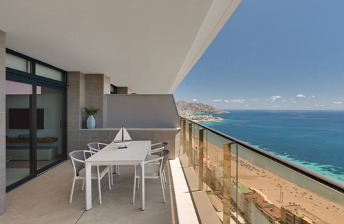 Cala Apartment | SUNSET CLIFFS mediterranean style apartment