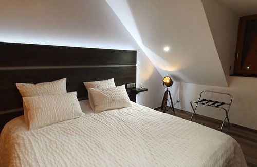 Roye Bed & Breakfast | SUNSET DELUXE ROOM - DOUBLE - OUTDOOR JACUZZI