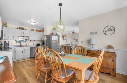 Chincoteague House | Sunset Dreams | Luxury South Main Bayfront w/Pier, Sunset Views, Walk Downtown & Dog Friendly