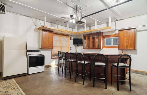 Champlin House | Sunset Drive Newly Remodeled 3bd/Short&Long StayOK