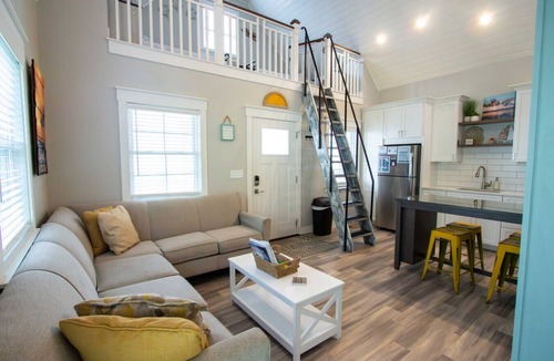 Celina Cabin | Sunset Escape - 1 Bed/2 Loft Lakeside Cottage!