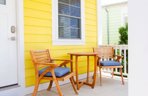 Celina Cabin | Sunset Escape - 1 Bed/2 Loft Lakeside Cottage!