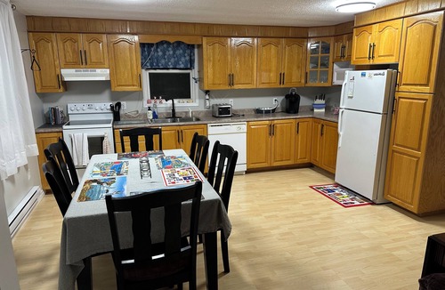 Trout River House | Sunset Escape! 3-bedroom bungalow near the Ocean with AC and WIFI.