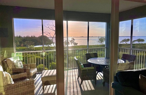 Whitney Beach Condo | Sunset Escape - Incredible Waterfront Condo Near Beautiful Anna Maria Island!