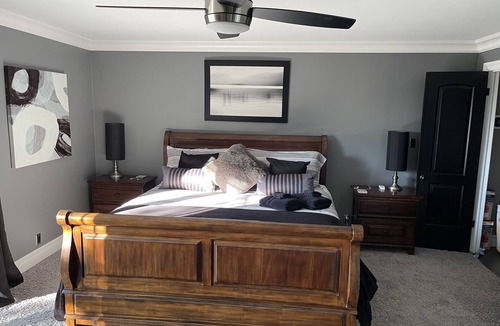 West Lake Bed & Breakfast | Sunset Escape On Westlake. This B&B offers 2 suites that are rented separately.
