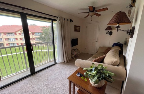 Welaka Condo | Sunset Getaway
